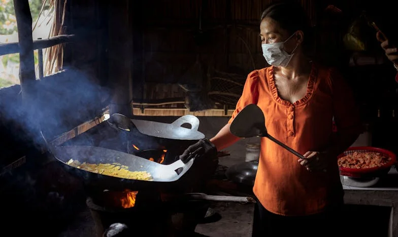 "My Daughter-in-Law Can't Even Brew Tea: What She Cooks is Inedible," Says Mother-in-Law as She Prepares Meals for Her Son